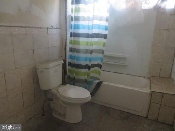 527 E Chelten Avenue, Philadelphia PA 19144