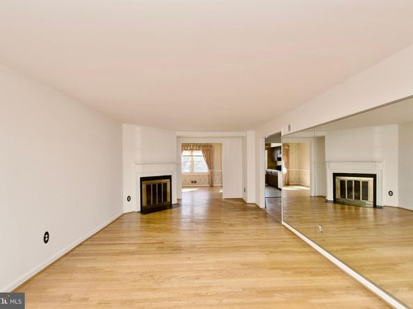 2417 Falls Place Court, Falls Church VA 22043