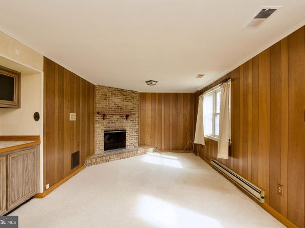 2417 Falls Place Court, Falls Church VA 22043