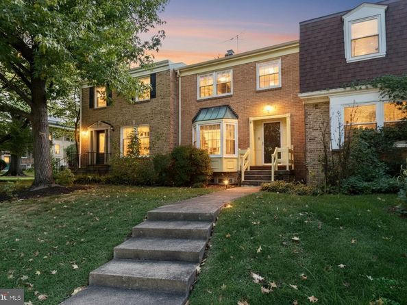2417 Falls Place Court, Falls Church VA 22043