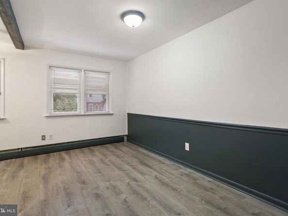 238 Jackson Avenue, Collingdale PA 19023