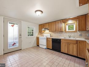 1895 Aquetong Road, New Hope PA 18938