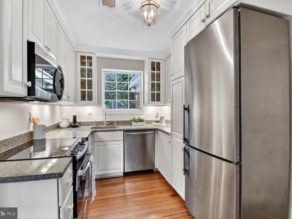 5605 Wood Way, Bethesda MD 20816