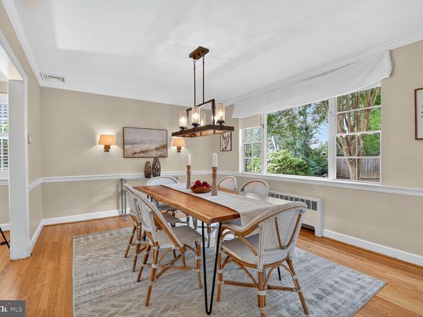 5605 Wood Way, Bethesda MD 20816