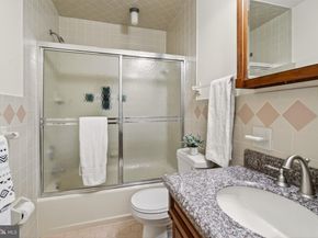 1438 Colleen Lane, Mclean VA 22101