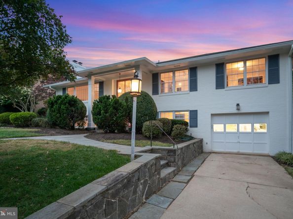 1438 Colleen Lane, Mclean VA 22101