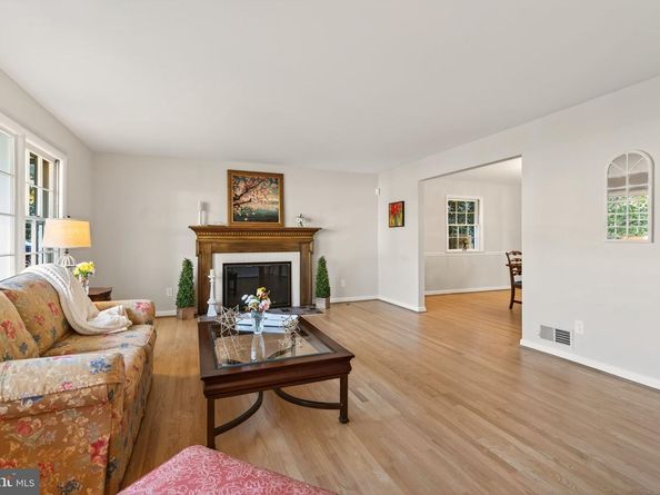 1438 Colleen Lane, Mclean VA 22101