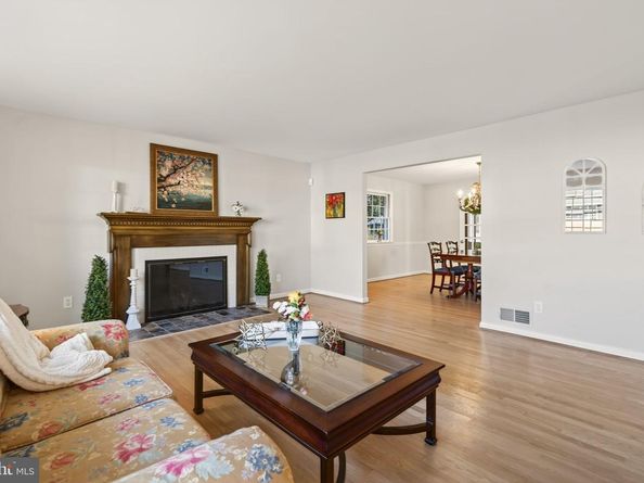 1438 Colleen Lane, Mclean VA 22101