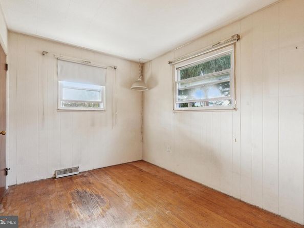 1240 June Road, Warminster PA 18974