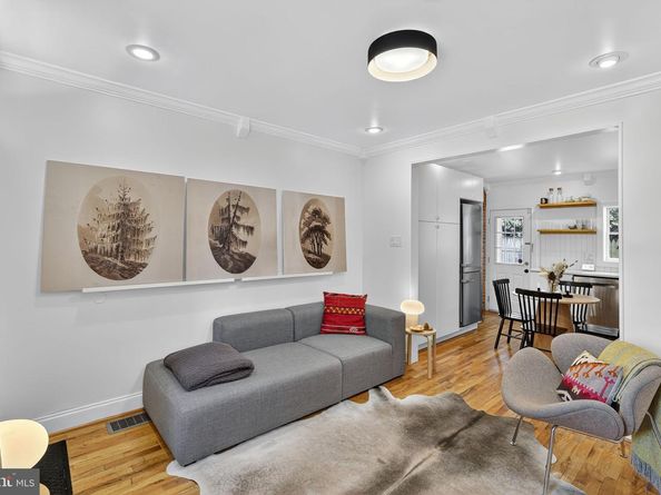 515 S Juniper Street, Philadelphia PA 19147