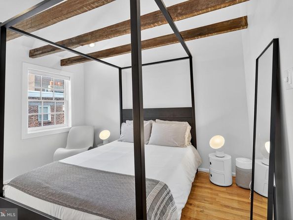 515 S Juniper Street, Philadelphia PA 19147