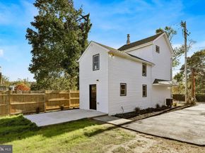 3011 Church Road, Lafayette Hill PA 19444