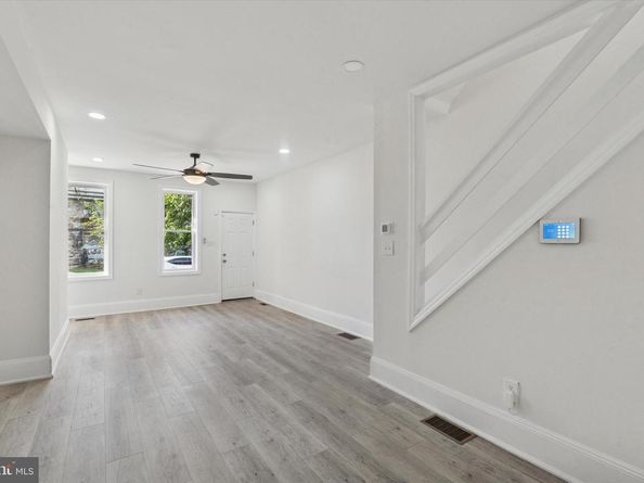 1541 N 9TH Street, Philadelphia PA 19122