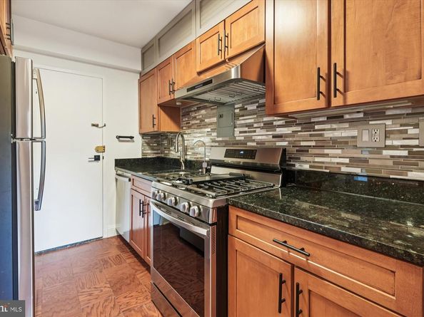 4201 Cathedral Avenue NW 222W, Washington DC 20016