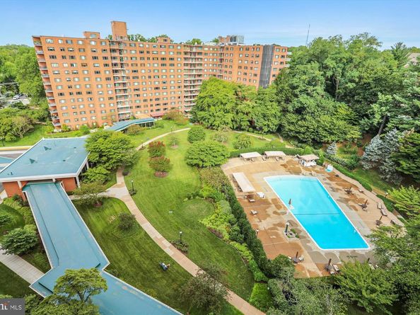 4201 Cathedral Avenue NW 222W, Washington DC 20016