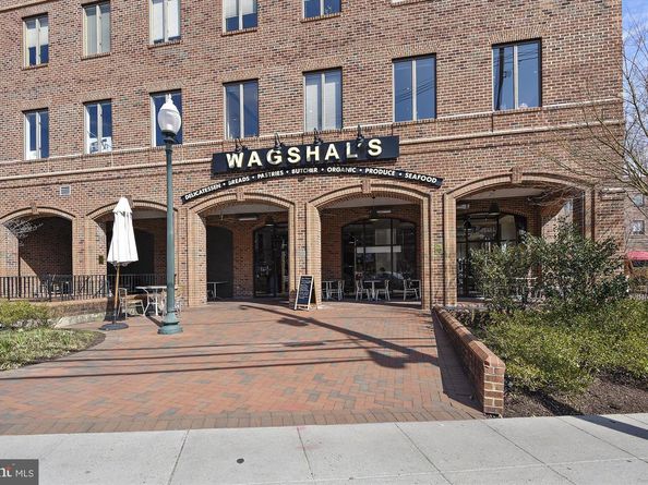 4201 Cathedral Avenue NW 222W, Washington DC 20016