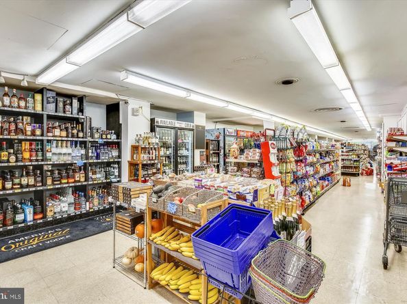 4201 Cathedral Avenue NW 222W, Washington DC 20016