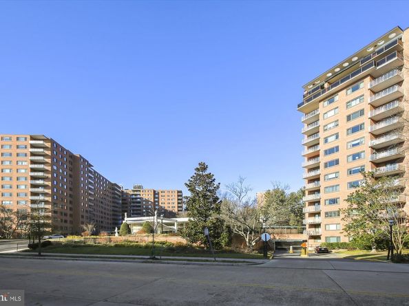 4201 Cathedral Avenue NW 222W, Washington DC 20016