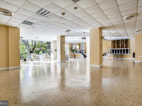 4201 Cathedral Avenue NW 222W, Washington DC 20016