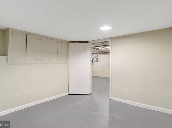 2621 2nd Road N, Arlington VA 22201