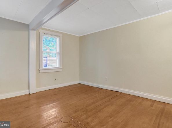 2621 2nd Road N, Arlington VA 22201