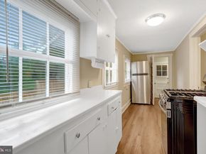 2621 2nd Road N, Arlington VA 22201