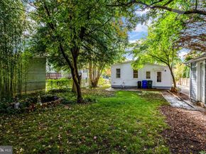 2621 2nd Road N, Arlington VA 22201