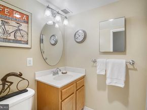 501 Slaters Lane 714, Alexandria VA 22314
