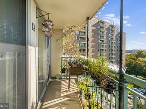 501 Slaters Lane 714, Alexandria VA 22314
