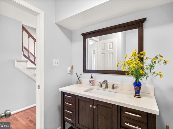 12127 Eddyspark Drive, Herndon VA 20170
