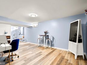 12127 Eddyspark Drive, Herndon VA 20170