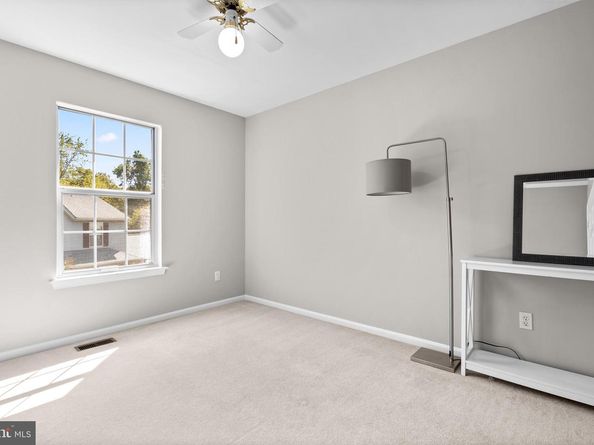 12127 Eddyspark Drive, Herndon VA 20170