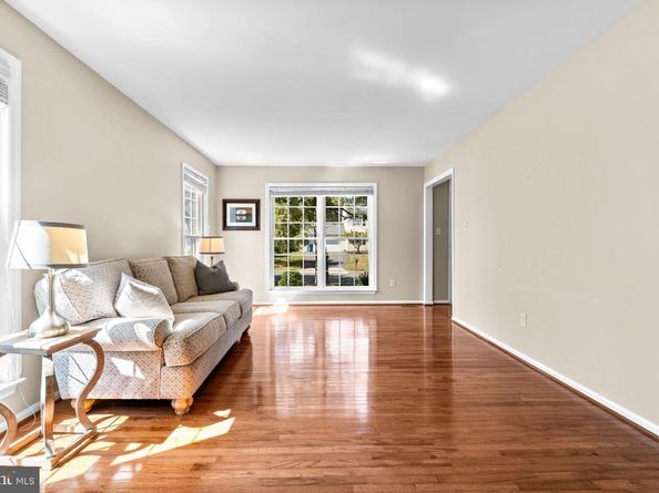 12127 Eddyspark Drive, Herndon VA 20170