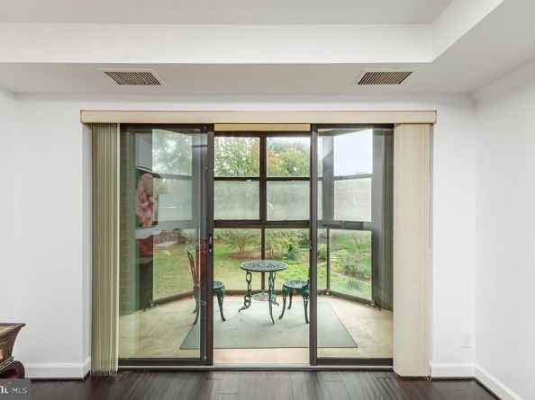 2100 Langston Boulevard 320, Arlington VA 22201