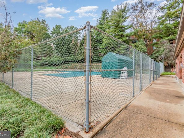 2100 Langston Boulevard 320, Arlington VA 22201