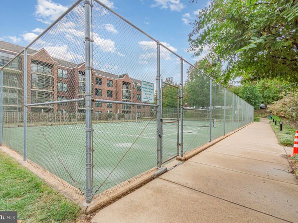 2100 Langston Boulevard 320, Arlington VA 22201
