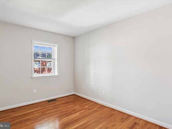 6734 Hillandale Road 9, Chevy Chase MD 20815