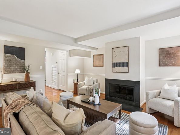 6734 Hillandale Road 9, Chevy Chase MD 20815