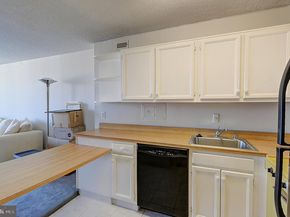 5225 Pooks Hill Road 1717S, Bethesda MD 20814
