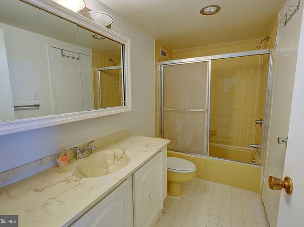5225 Pooks Hill Road 1717S, Bethesda MD 20814