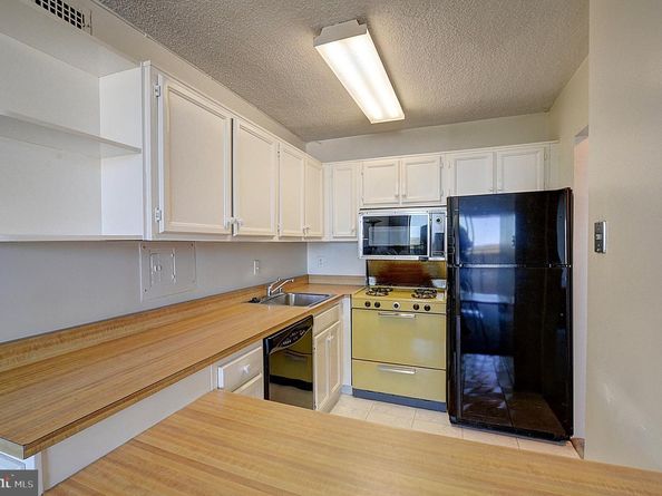 5225 Pooks Hill Road 1717S, Bethesda MD 20814