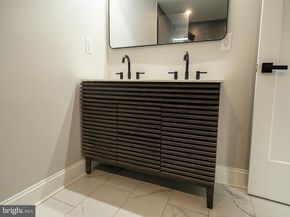 2005 N Lawrence Street, Philadelphia PA 19122