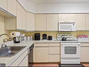 5501 Seminary Road 801S, Falls Church VA 22041