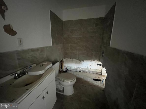 2210 N 17TH Street, Philadelphia PA 19132