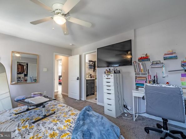 515 Sycamore Avenue, Croydon PA 19021