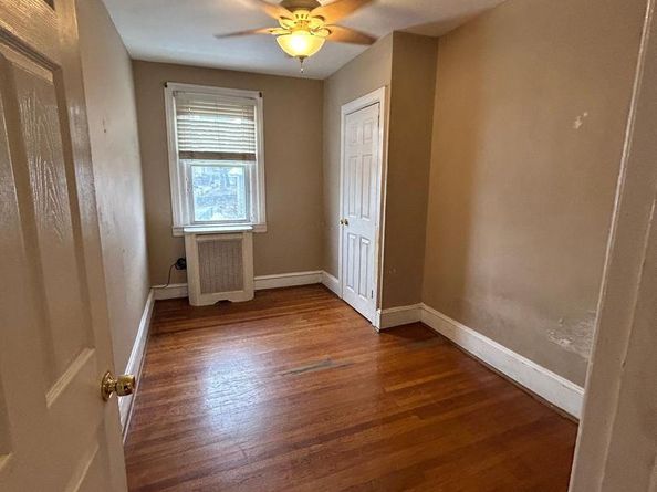 7502 Parkview Road, Upper Darby PA 19082