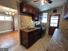 7502 Parkview Road, Upper Darby PA 19082