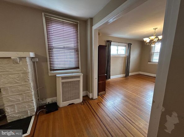 7502 Parkview Road, Upper Darby PA 19082