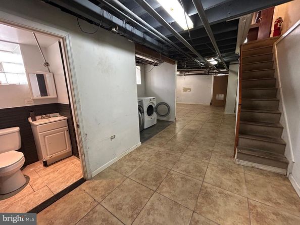 7502 Parkview Road, Upper Darby PA 19082