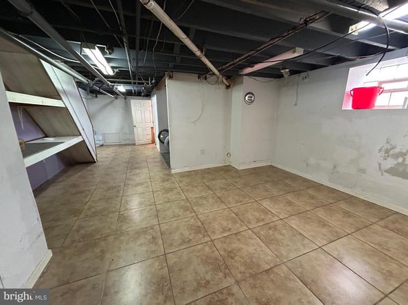 7502 Parkview Road, Upper Darby PA 19082